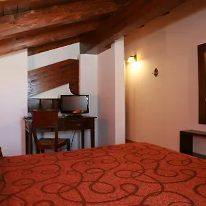 La Casa Vieja España